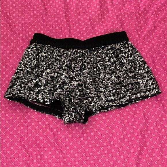 Zara Pants - Zara Basic Size Medium Sparkly Shorts